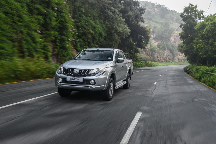  Mitsubishi Triton Double Cab 2017 года  (ZA) (фото 30 из 30)